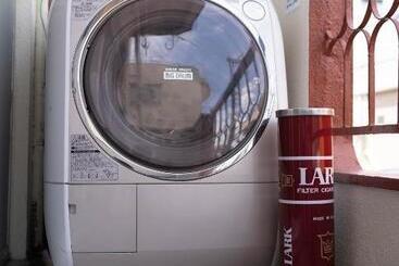 هتل کپسول Taro S Hostel Minami Koshigaya