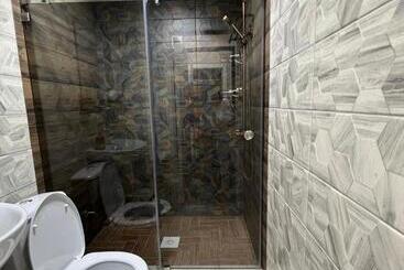 هتل Cube House Osh