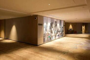 هتل Greentree Eastern Chaoyang Plaza