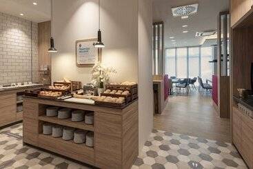 هتل Holiday Inn Express   Offenbach, An Ihg