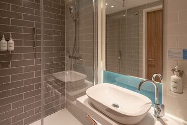 هتل Holiday Inn Express   Offenbach, An Ihg