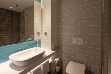 هتل Holiday Inn Express   Offenbach, An Ihg