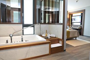 هتل Limak Skopje Luxury