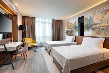 هتل Limak Skopje Luxury