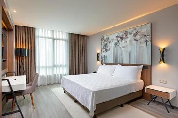 هتل Limak Skopje Luxury