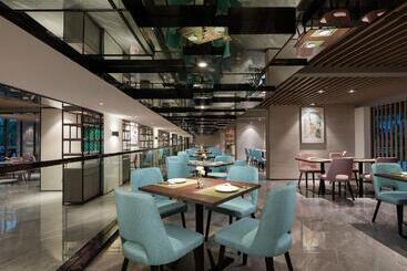 هتل Wingate By Wyndham Xishuangbanna