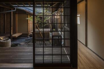Nipponia Hotel Ozu Castle Town