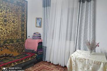 پانسیون Guest House Tunduk