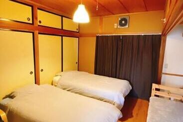 پانسیون Mooi Guesthouse 日新町
