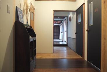 پانسیون Yomogi Guesthouse