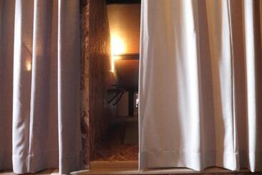 پانسیون Yomogi Guesthouse