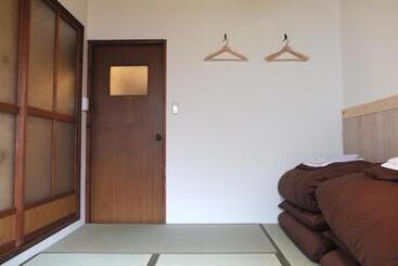 پانسیون Yomogi Guesthouse