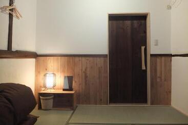 پانسیون Yomogi Guesthouse