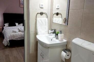 هاستل Centar Lux 2