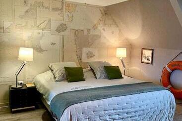 تختخواب و صبحانه Chambres De St Michel