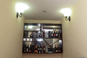Carleton Hotel & Suites