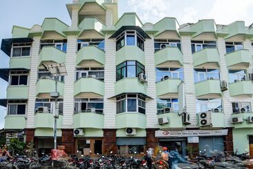 Capital O 507 Hotel Makalu