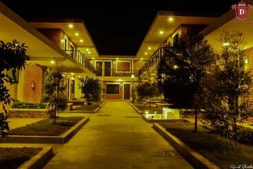 Dreamland Gold Resort &