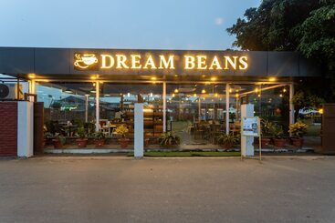 Dreamland Gold Resort &