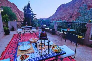 هتل Auberge La Fibule Du Dades
