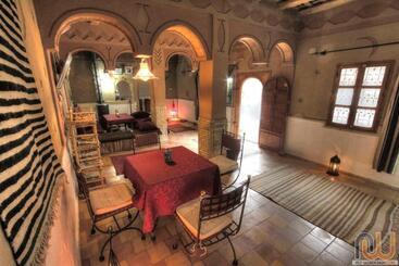 هتل Auberge La Fibule Du Dades