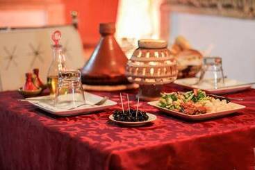 هتل Auberge La Fibule Du Dades