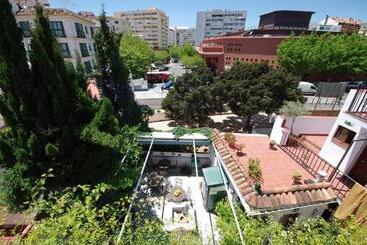 مسافرخانه Pension Aduar