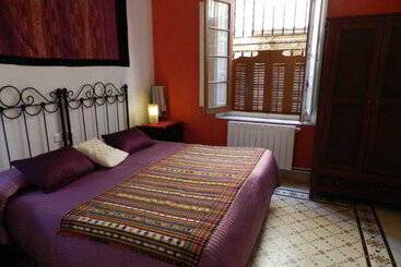 مسافرخانه Villa Alicia Guest House