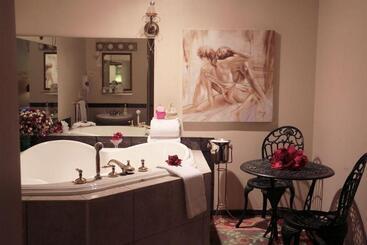 هتل Auberge Manoir Ville Marie