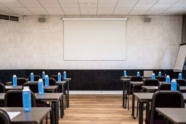 هتل Best Western Plus L Orée Paris Sud