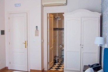 هتل Central Boutique