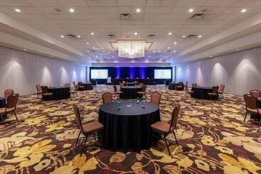 Delta Hotels By Marriott Grand Okanagan Resort