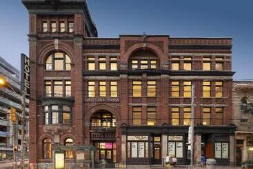 هتل Gladstone House