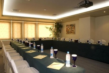 هتل Golden Tulip Al Khobar
