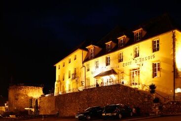 هتل Hostellerie De La Tour D'auxois