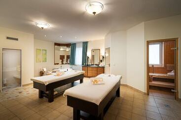 Elaya Hotel Steinplatte Ehemals Kuhotel By Rilano