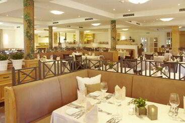 Elaya Hotel Steinplatte Ehemals Kuhotel By Rilano