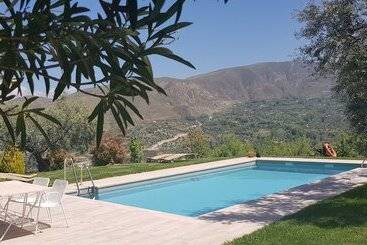 هتل روستایی La Almunia Del Valle