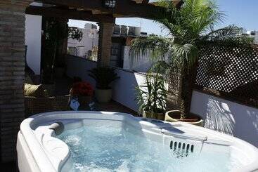 هتل La Villa Marbella