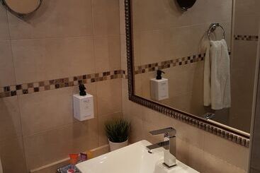 هتل La Villa Marbella