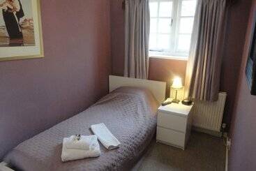 Longs Hotel & Inn