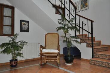 Hotel Morales