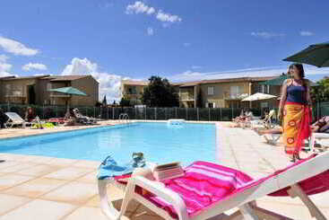 Residhotel Golf Grand Avignon