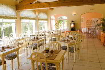 Residhotel Golf Grand Avignon