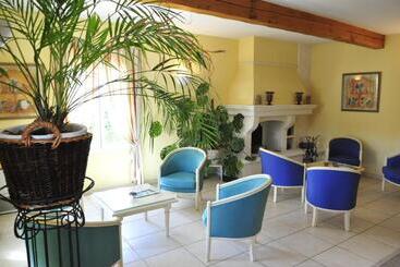 Residhotel Golf Grand Avignon