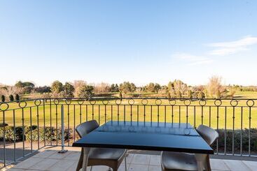 Residhotel Golf Grand Avignon