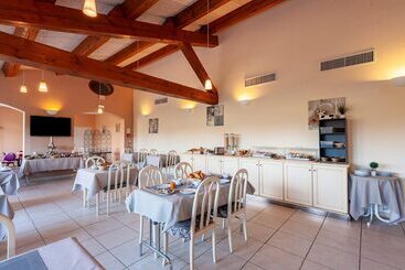 Residhotel Golf Grand Avignon