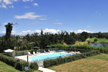 Residhotel Golf Grand Avignon