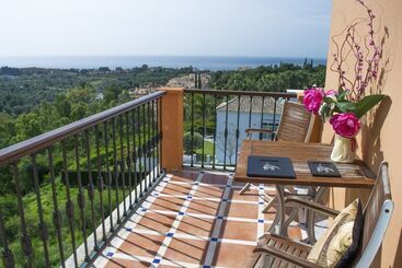 호텔 The Marbella Heights Boutique