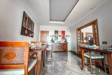 호텔 The Marbella Heights Boutique
